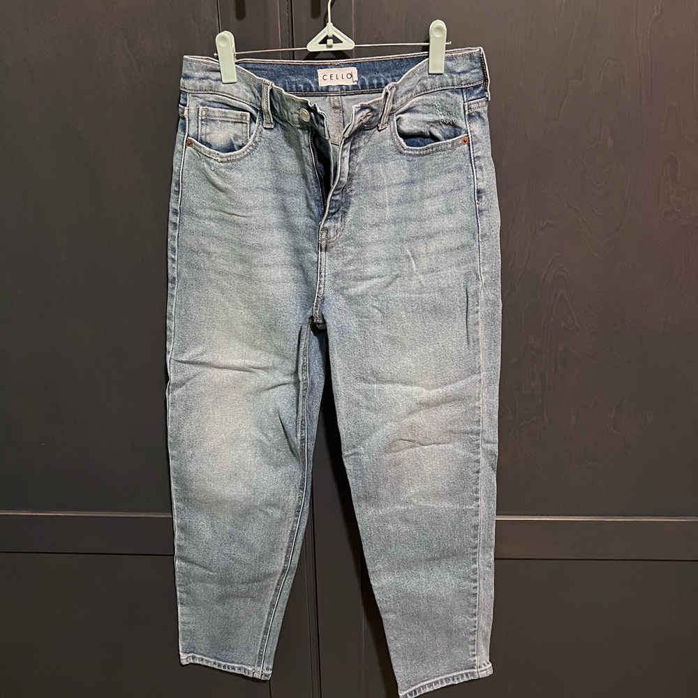 Aubrie B High Waist Mom Jean